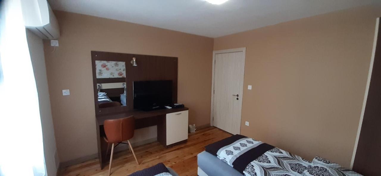 Апартамент Гето - 2 Комфорт Belogradchik Luaran gambar